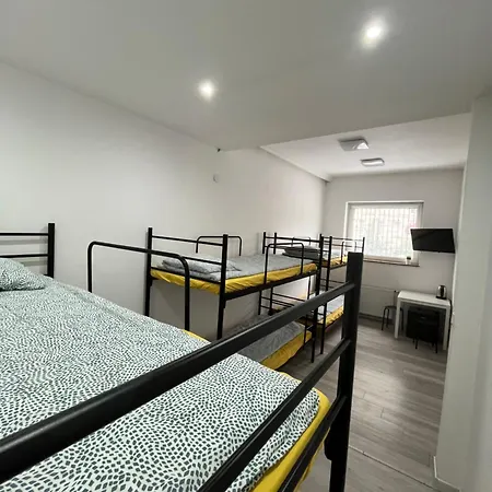 Hostel Tanie *