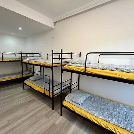 Hostel Tanie *